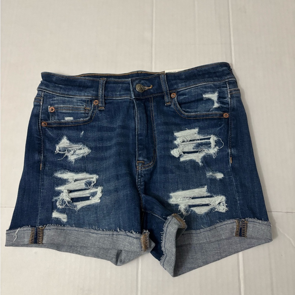 American Eagle Next Level High V Rise Shortie Denim Short Size 4 inseam 3” - Picture 3 of 9